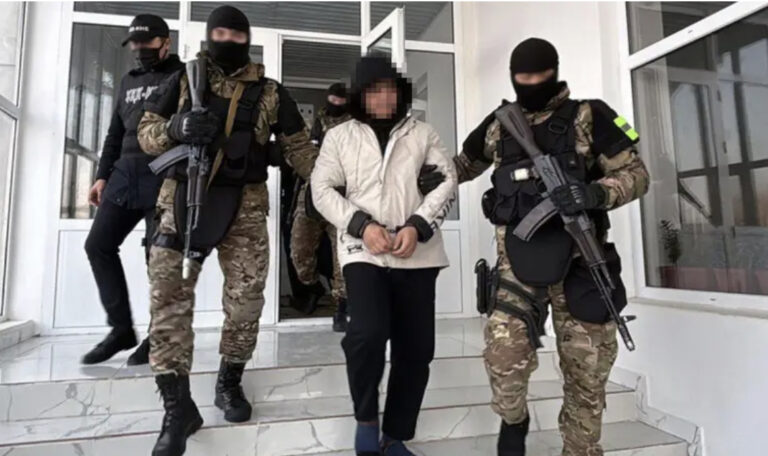 ӘЛЕУМЕТТІК ЖЕЛІДЕ АУЫЗЫҢА АБАЙ БОЛ!