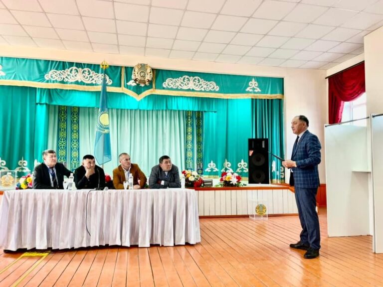 ЖАҢАҚОРҒАНДА УЧАСКЕЛІК САЙЛАУ КОМИССИЯ ЛАРЫНЫҢ МҮШЕЛЕРІ САЙЛАУ ПРОЦЕСІНЕ ҚАТЫСТЫ ПРАКТИКАЛЫҚ КЕЙСТЕРДІ ТАЛҚЫЛАДЫ