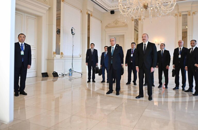 ҚАЗАҚСТАН МЕН ӘЗІРБАЙЖАН ПРЕЗИДЕНТТЕРІ САЛТАНАТТЫ ШАРАҒА ҚАТЫСТЫ
