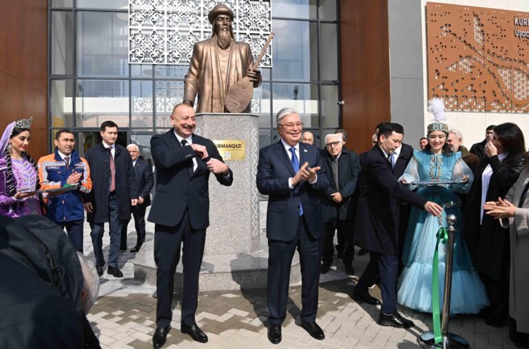 ӘЗІРБАЙЖАНДА ҚҰРМАНҒАЗЫ АТЫНДАҒЫ ШЫҒАРМАШЫЛЫҚ ОРТАЛЫҚ АЩЫЛДЫ