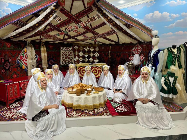 САЛТ ПЕН ДӘСТҮР — ҰЛТТЫҚ САНА НЕГІЗІ