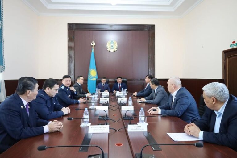 ОБЛЫС ПРОКУРОРЫ АУДАН КӘСІПКЕРЛЕРІМЕН КЕЗДЕСТІ