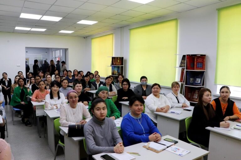 ҚАРЖЫЛЫҚ САУАТТЫЛЫҚ КУРСЫНАН МЫҢНАН АСТАМ АДАМ ӨТТІ