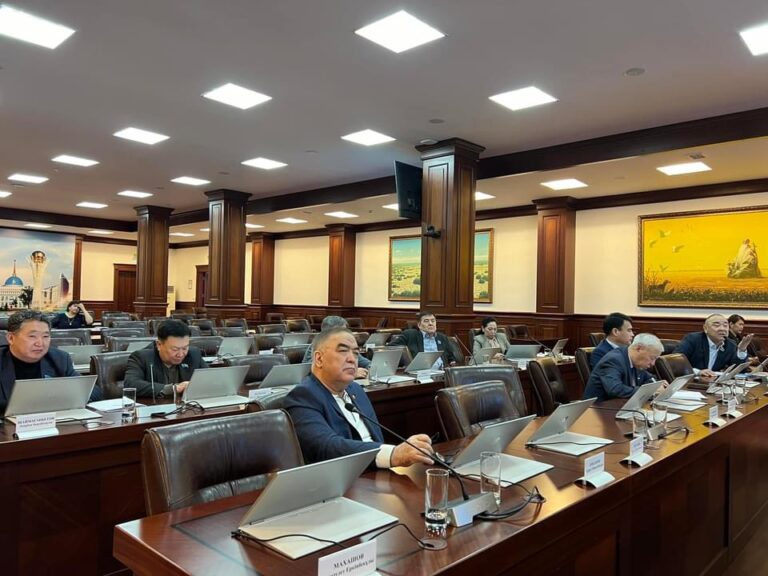 ОБЛЫСТЫҚ МӘСЛИХАТТЫҢ БЮДЖЕТ ЖӨНІНДЕГІ ТҰРАҚТЫ КОМИССИЯ ОТЫРЫСЫ ӨТТІ