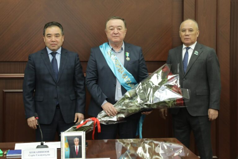 «ҚҰРМЕТТІ АЗАМАТ» АТАҒЫ БЕРІЛДІ