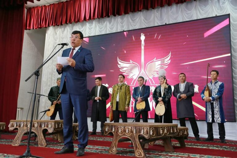 ЖӨЛЕКТЕ СЫР ЖҮЙРІКТЕРІНІҢ БАСЫН ҚОСҚАН ДҮБІРЛІ АЙТЫС ӨТТІ