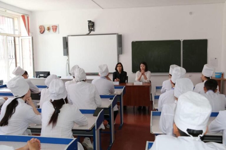 СТУДЕНТТЕРГЕ МЕДИАЦИЯЛЫҚ КЕҢЕС БЕРІЛДІ