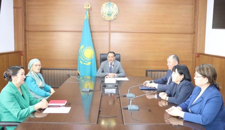АУДАН ӘКІМІ ХАЛЫҚАРАЛЫҚ ЖӘНЕ РЕСПУБЛИКАЛЫҚ БІЛІМ БӘСЕКЕЛЕРІ ЖЕҢІМПАЗДАРЫН ҚАБЫЛДАДЫ