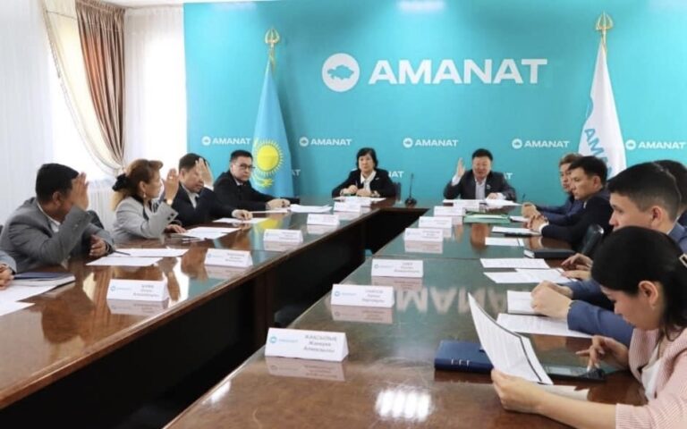 МЕДИЦИНАЛЫҚ САҚТАНДЫРУ МӘСЕЛЕЛЕРІ ТАЛҚЫЛАНДЫ