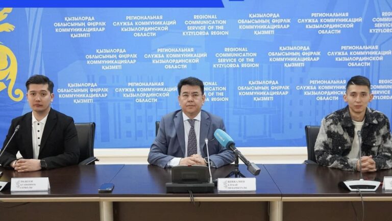 МЕМЛЕКЕТТІК «САЛТАНАТ» БИ АНСАМБЛІ СЫР ЕЛІНДЕ