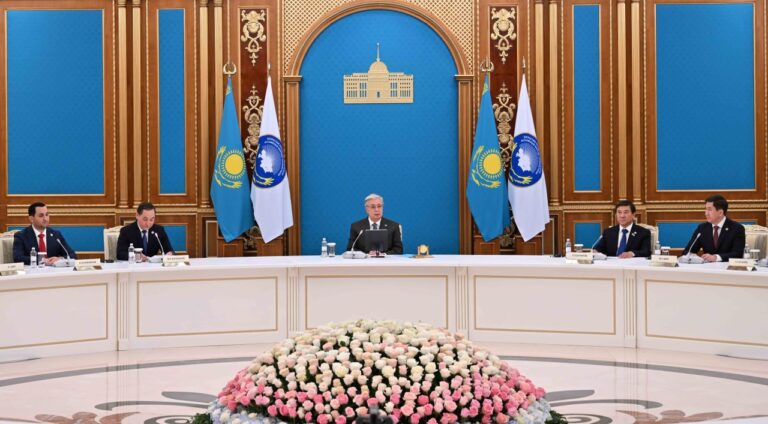 ҚАЗАҚСТАН ХАЛҚЫ АССАМБЛЕЯСЫНЫҢ ХХХІII СЕССИЯСЫ ӨТТІ