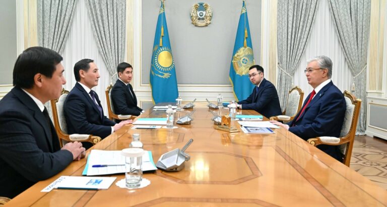 ПРЕЗИДЕНТ ҚХА ТӨРАҒАСЫНЫҢ ОРЫНБАСАРЛАРЫН ҚАБЫЛДАДЫ