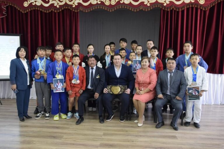 «ҚАЗАҚСТАН БАРЫСЫ» МАҚСАТ ИСАҒАБЫЛОВ АУДАН ЖАСТАРЫМЕН КЕЗДЕСТІ