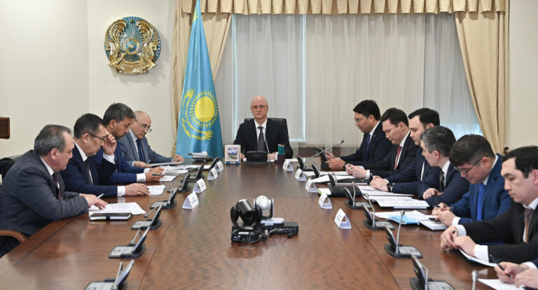 ИНВЕСТИЦИЯ ТАРТУ ЖӨНІНДЕГІ КЕҢЕС ОТЫРЫСЫ ӨТТІ