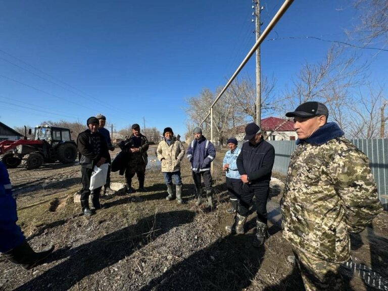 МИНИСТРЛЕР СУ ШАЙҒАН АЙМАҚТАРҒА БАРДЫ