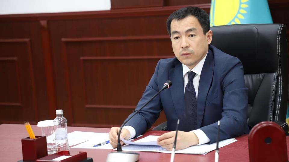 ӨНДІРУШІДЕН ДЕЛДАЛСЫЗ ТҰТЫНУШЫҒА ҰСЫНЫЛАТЫН ЖЕРГІЛІКТІ ӨНІМДЕР МӨЛШЕРІН ҰЛҒАЙТУ ТАПСЫРЫЛДЫ