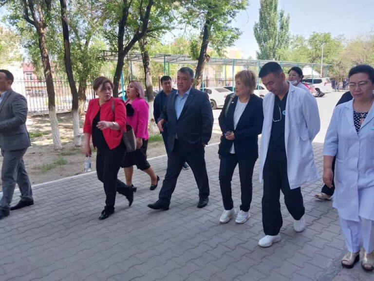 ЕЛІМІЗДІҢ БАС ИНФЕКЦИОНИСТ ДӘРІГЕРІ — СЫР ЕЛІНДЕ
