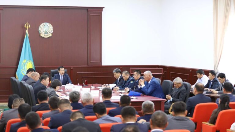 А.ИБРАИМОВ: ТҰРҒЫНДАР ҮШІН ЭЛЕКТР ЖАРЫҒЫ, ГАЗ, АУЫЗ СУ ЖҮЙЕСІ МЕН ТЕЛЕФОН ЖЕЛІСІ ҮЗДІКСІЗ ЖҰМЫС ЖАСАП ТҰРУ ҚАЖЕТ