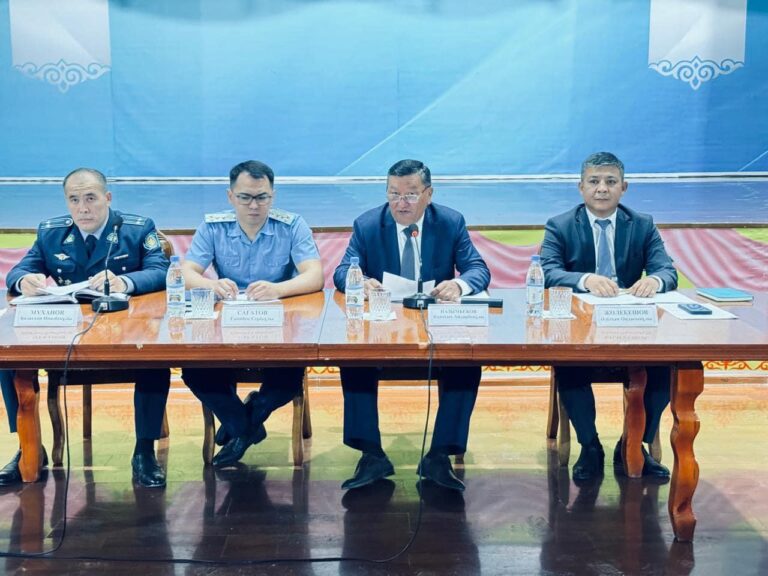 АТА-АНАЛАР БАЛА ТӘРТІБІН ТАЛҚЫЛАДЫ