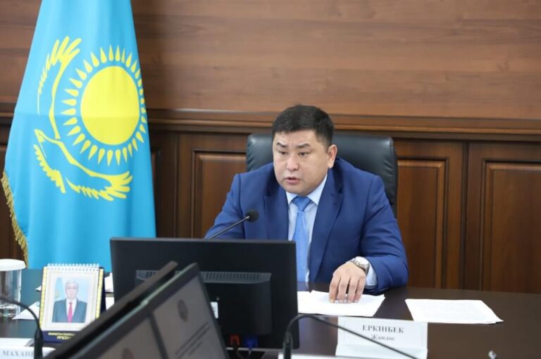 КЕЗЕКТІ КОМИССИЯ ОТЫРЫСЫ ӨТТІ
