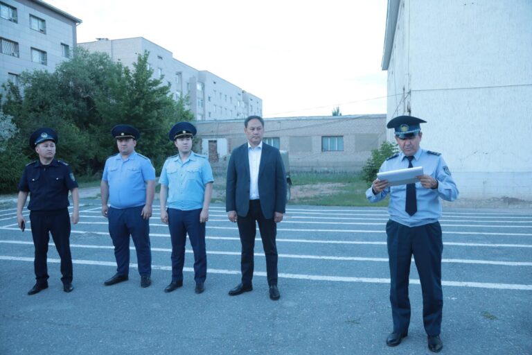 ТҮНГІ РЕЙД: ЖАСӨСПІРІМДЕР БАҚЫЛАУДА