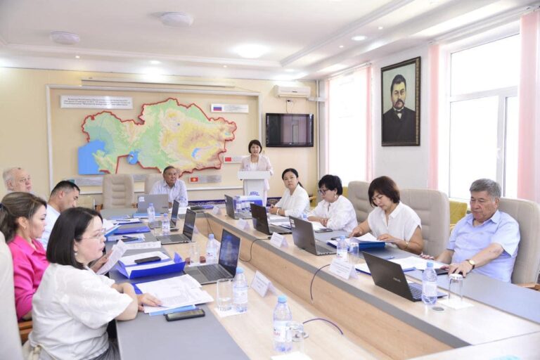 ДОКТОРЛЫҚ ДИССЕРТАЦИЯСЫН СӘТТІ ҚОРҒАДЫ