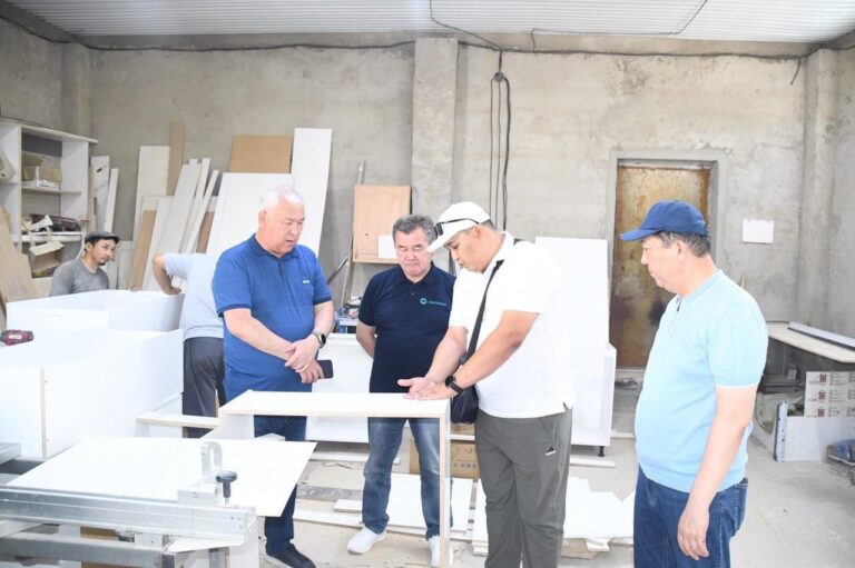 ҚР ПАРЛАМЕНТІ МӘЖІЛІСІНІҢ ДЕПУТАТТАРЫ ҚАЗАЛЫ АУДАНЫНА КЕЛДІ