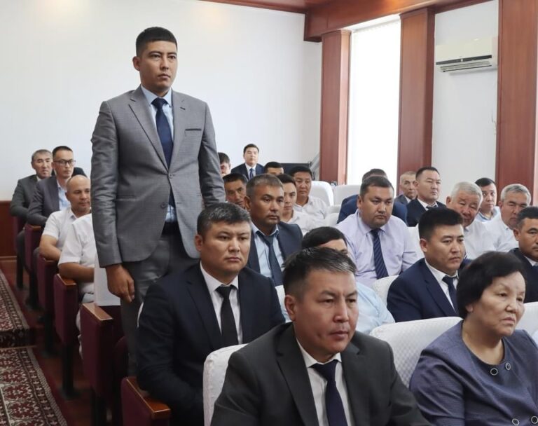 КАДРЛЫҚ ӨЗГЕРІСТЕР ТАНЫСТЫРЫЛДЫ