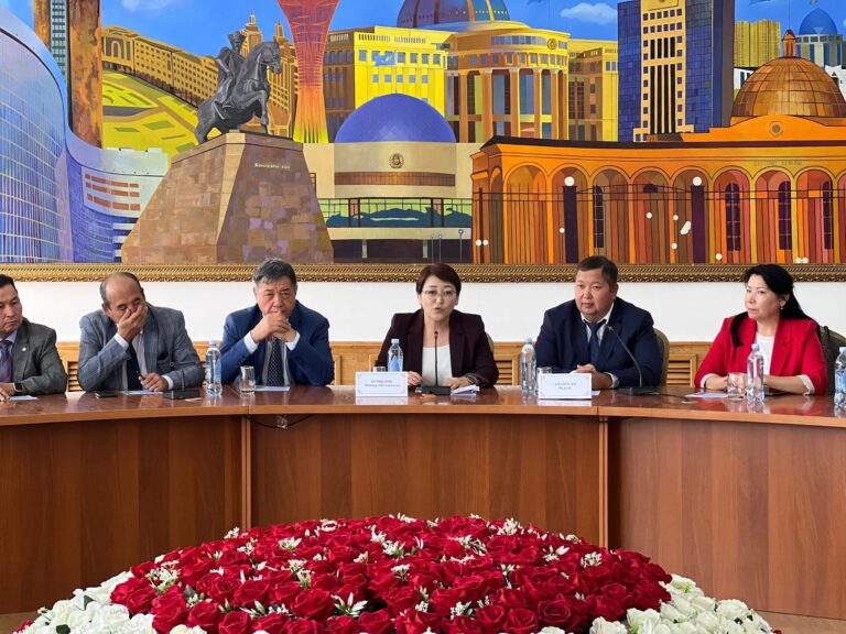 ҒЫЛЫМНЫҢ ДАМУЫНА СЕРПІН БЕРЕДІ