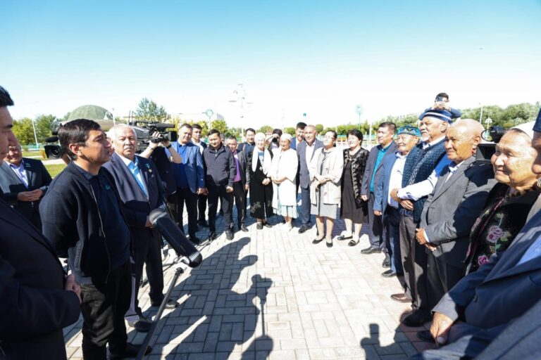 ХАЛЫҚТЫҚ ШТАБ ӨКІЛДЕРІ ҚОС АУЫЛ ТҰРҒЫНДАРЫМЕН КЕЗДЕСТІ