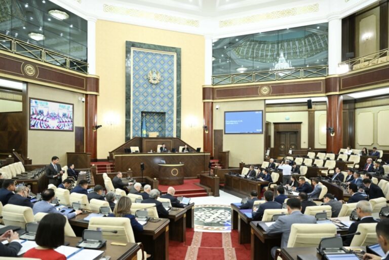 МӘЖІЛІС СОТ ЖҮЙЕСІН РЕФОРМАЛАУ ТУРАЛЫ ЗАҢДЫ ҚАБЫЛДАДЫ