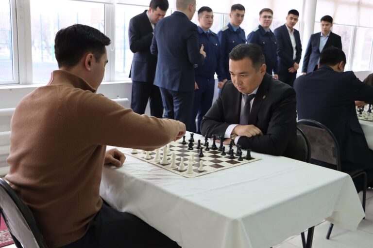 ПРОКУРОРЛАР КҮНІНЕ ОРАЙ ШАХМАТ САЙЫСЫ ӨТТІ