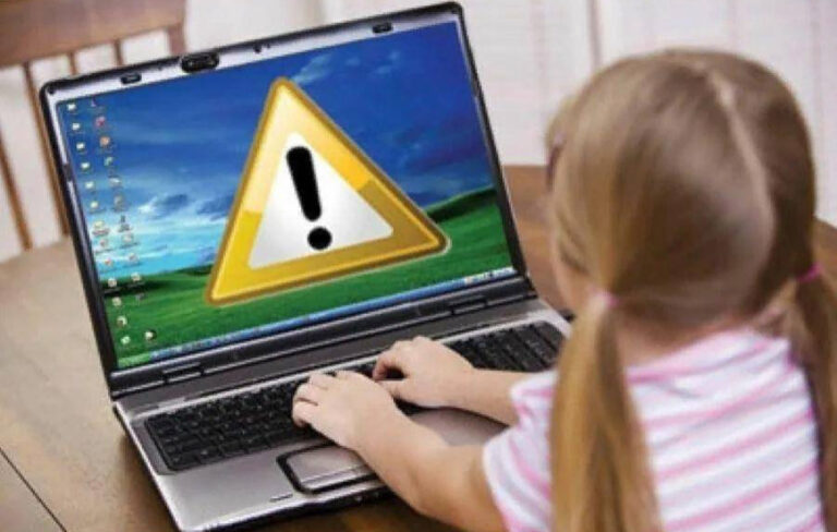 ОҚУШЫЛАР ИНФОРМАТИКА САБАҒЫНДА ТЫЙЫМ САЛЫНҒАН САЙТТАРДА ОТЫРҒАН