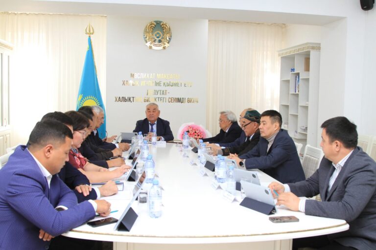 ҚАЛАЛЫҚ ҚОҒАМДЫҚ КЕҢЕСТІҢ КЕЗЕКТЕН ТЫС ОТЫРЫСЫ ӨТТІ.