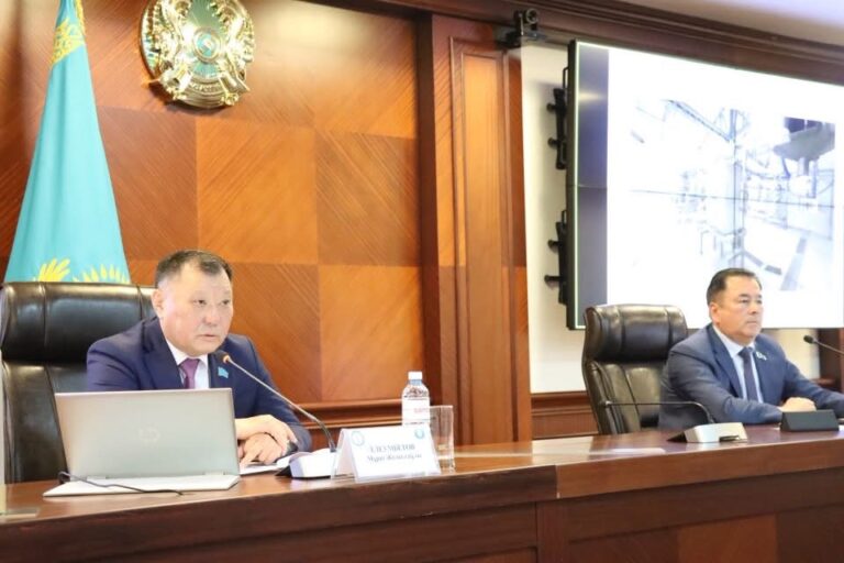 ТҰРАҚТЫ КОМИССИЯЛАРДЫҢ БІРЛЕСКЕН ОТЫРЫСЫ ӨТТІ
