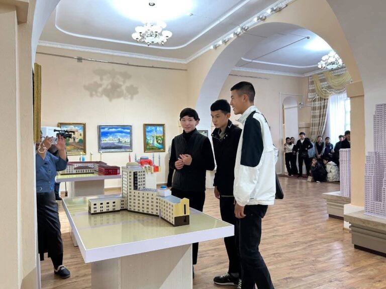 «ҚАЛА КЕЛБЕТІ: ҚЫЗЫЛОРДА»АТТЫ ЖЕКЕ КӨРМЕ ӨТТІ