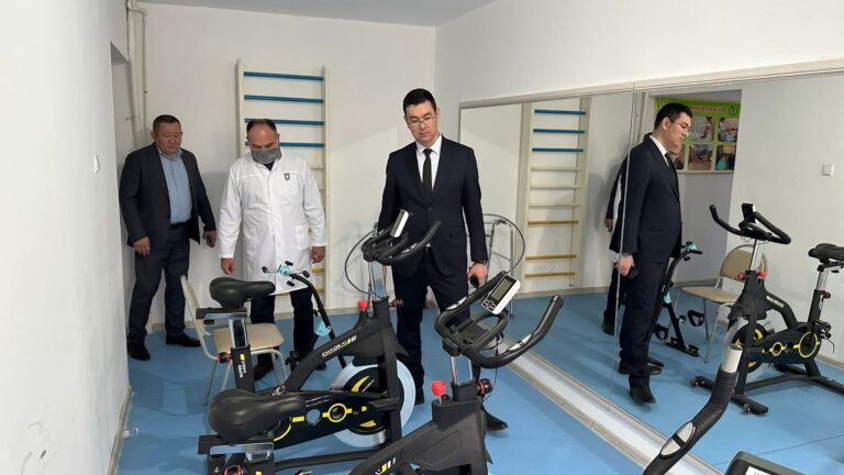 БАСҚАРМА БАСШЫСЫ ОБЛЫСТЫҚ ОҢАЛТУ ОРТАЛЫҒЫНЫҢ ЖҰМЫСЫМЕН ТАНЫСТЫ