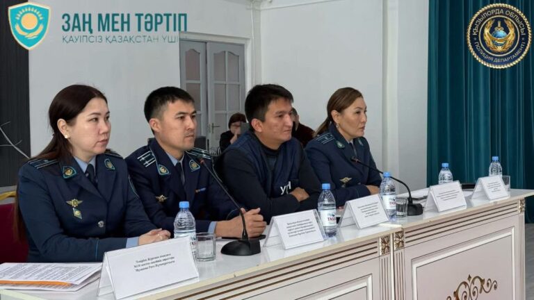 ҚАЛА ОҚУШЫЛАРЫНА ҚАУІПСІЗДІК САБАҚТАРЫ ӨТУДЕ