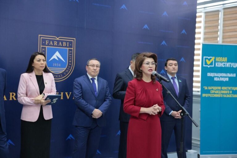 ҚАЗҰУ-да ЖАҢА КОНСТИТУЦИЯ ЖОБАСЫ ТАЛҚЫЛАНДЫ
