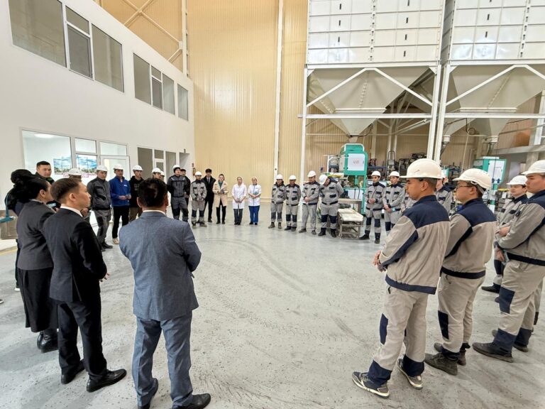 ӨҢІРЛІК КОАЛИЦИЯ ӨКІЛДЕРІ КҮРІШШІЛЕРМЕН КЕЗДЕСТІ