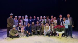 СЫР ТЕАТРЫ ТҮРКІСТАН ТӨРІНДЕ