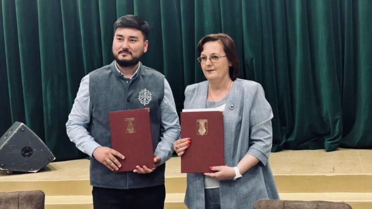 «AMANAT»: «ЦИФРЛЫҚ ҚОҒАМ» ПАРТИЯЛЫҚ ЖОБАСЫ АЯСЫНДА МЕМОРАНДУМҒА ҚОЛ ҚОЙЫЛДЫ