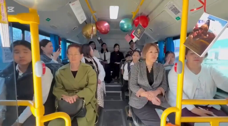 «КІТАП QALA» АТТЫ «ӘДЕБИ АВТОБУС» ЖОБАСЫ ЖҮЗЕГЕ АСЫРЫЛДЫ