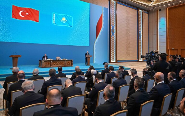 КҮЛЛІ ТҮРКІНІҢ РУХАНИ ТЕМІРҚАЗЫҒЫ