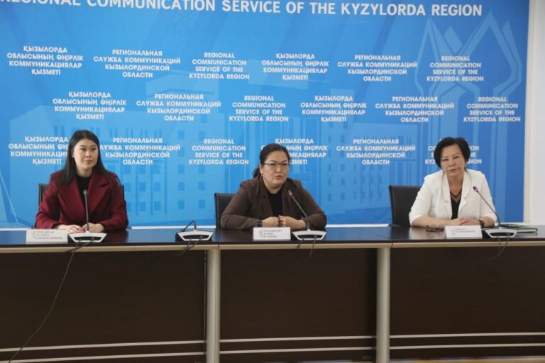 12 МАМЫР — ХАЛЫҚАРАЛЫҚ МЕЙІРГЕР КҮНІ