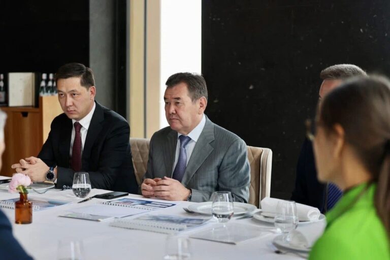 ОБЛЫС ӘКІМІ «VANA INTERNATIONAL» КОМПАНИЯСЫ ӨКІЛДЕРІМЕН КЕЗДЕСТІ