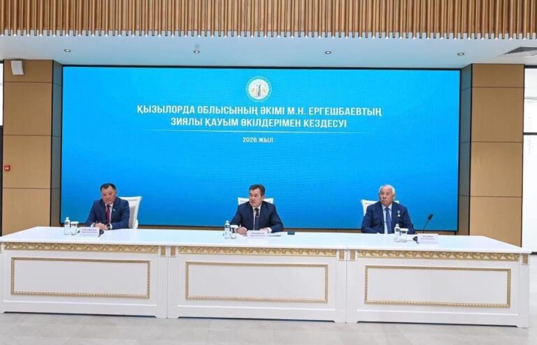 АЙМАҚ БАСШЫСЫ ЗИЯЛЫ ҚАУЫМ ӨКІЛДЕРІМЕН КЕЗДЕСТІ