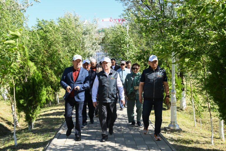 ҚЫЗЫЛОРДАДА КОММУНАЛДЫҚ САЛА ҮЗДІКТЕРІ МАРАПАТТАЛЫП, ТЕХНИКАМЕН ҚАМТАМАСЫЗ ЕТІЛДІ
