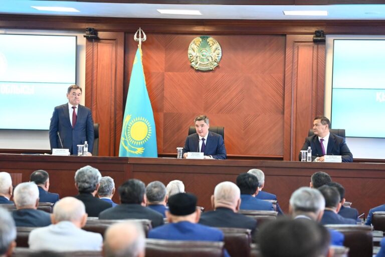 ҮКІМЕТ БАСШЫСЫ НҰРЛЫБЕК НӘЛІБАЕВҚА МЕМЛЕКЕТ БАСШЫСЫНЫҢ АТЫНАН АЛҒЫС БІЛДІРДІ