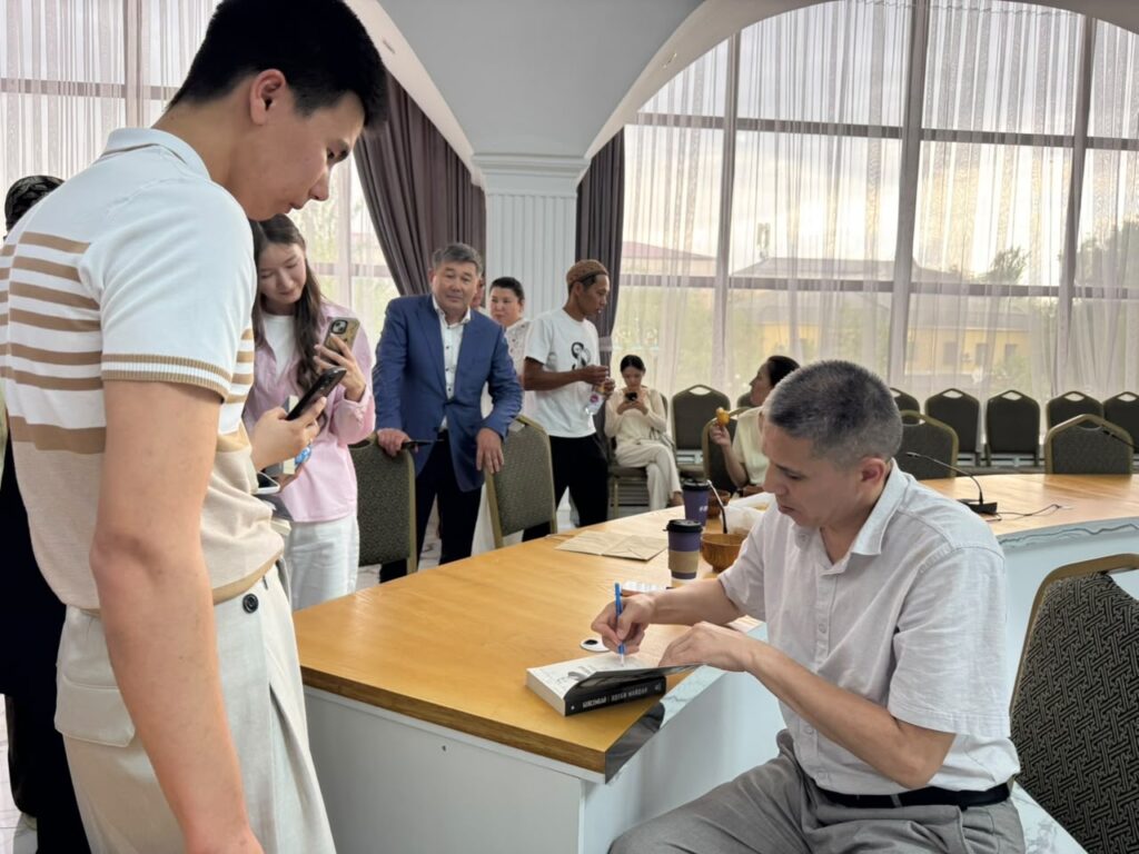 ӘДЕБИЕТ МАЙДАНЫНДАҒЫ ЕРЛІК ҰЛЫҚТАЛДЫ